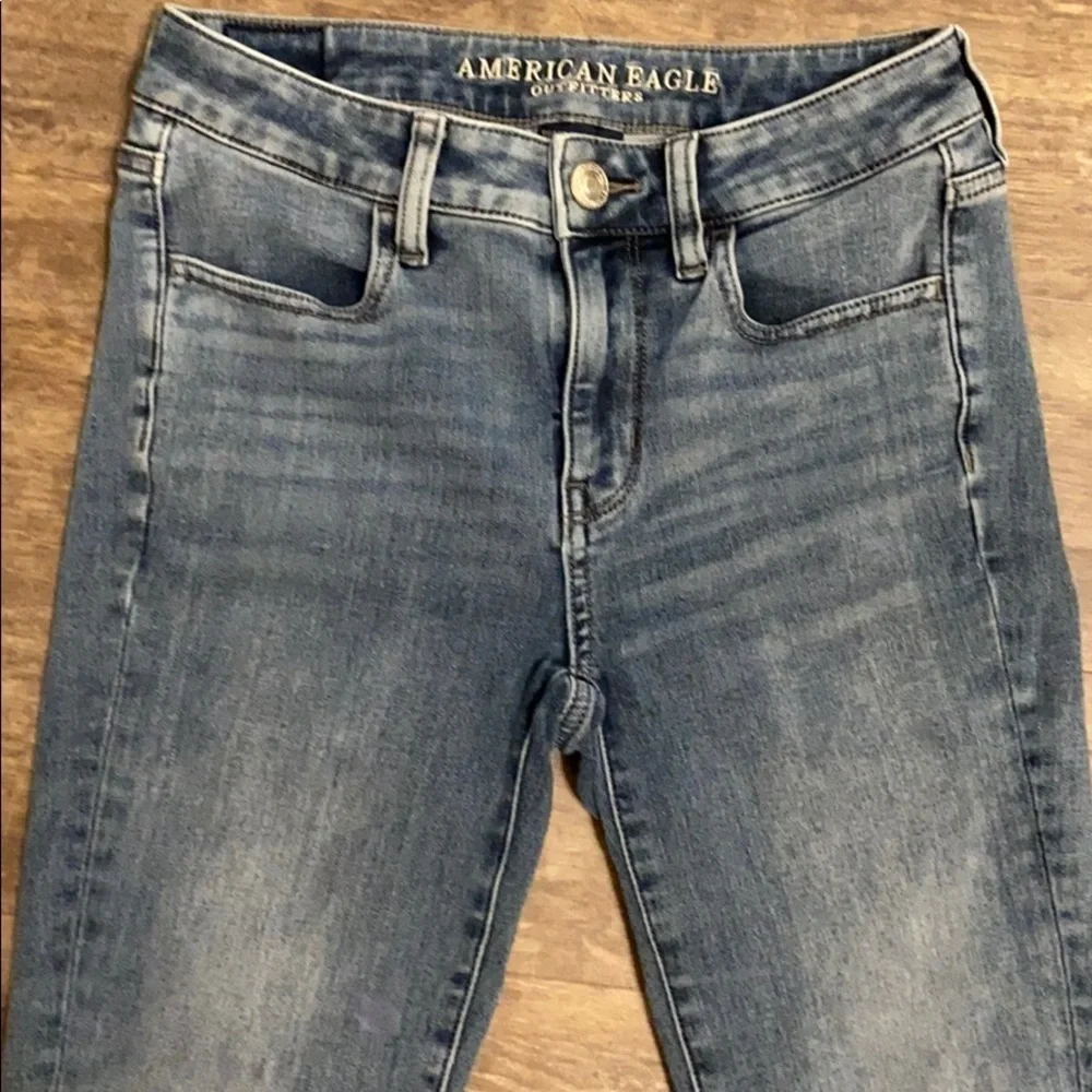 American Eagle outfitters sz 2 hi-rise jeg…